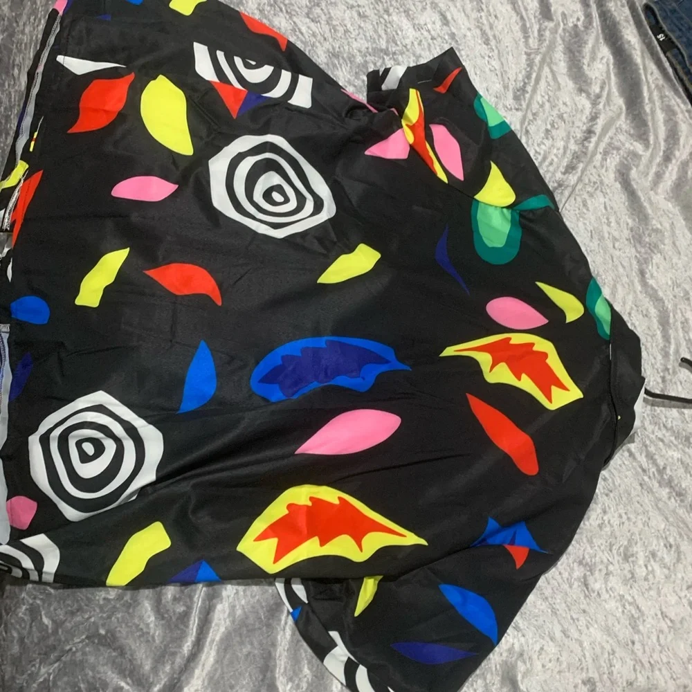 Colorful Two Piece Short Set - Picture 2 of 4